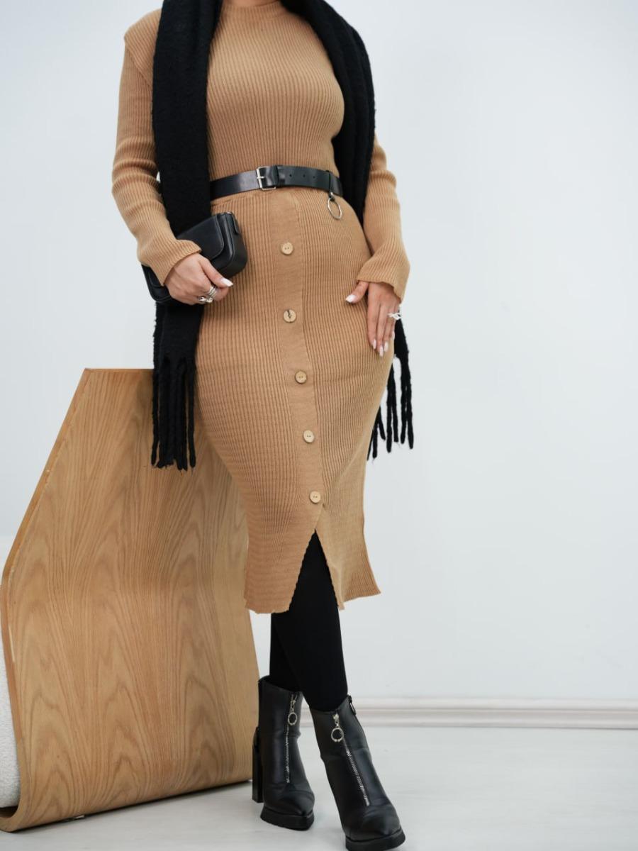 ست گپ و دامن دکمه دار زهره کد 6370