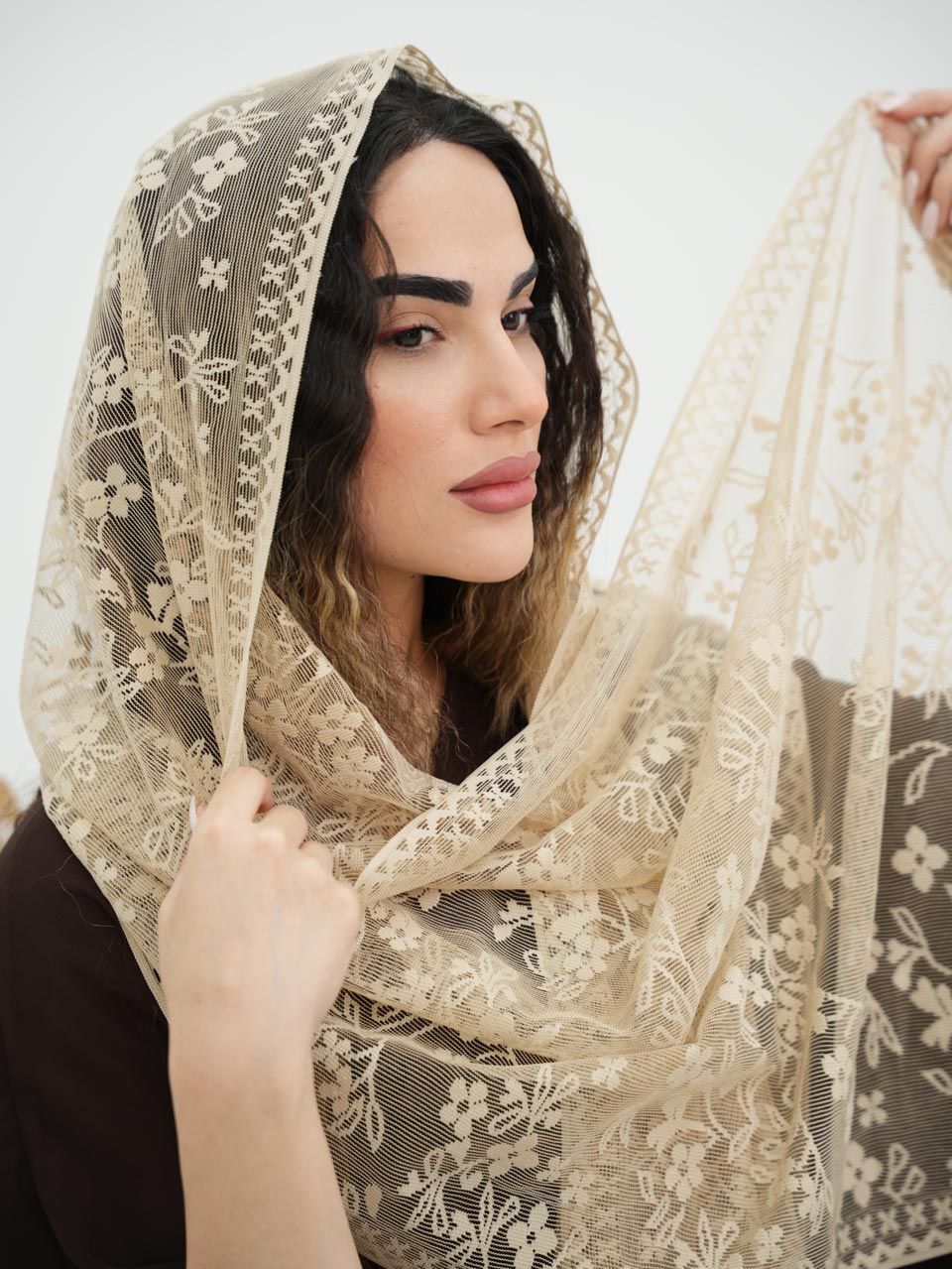 شال دانتل گلگون کد7631